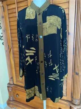 Tunic Buttoned front tunic Small